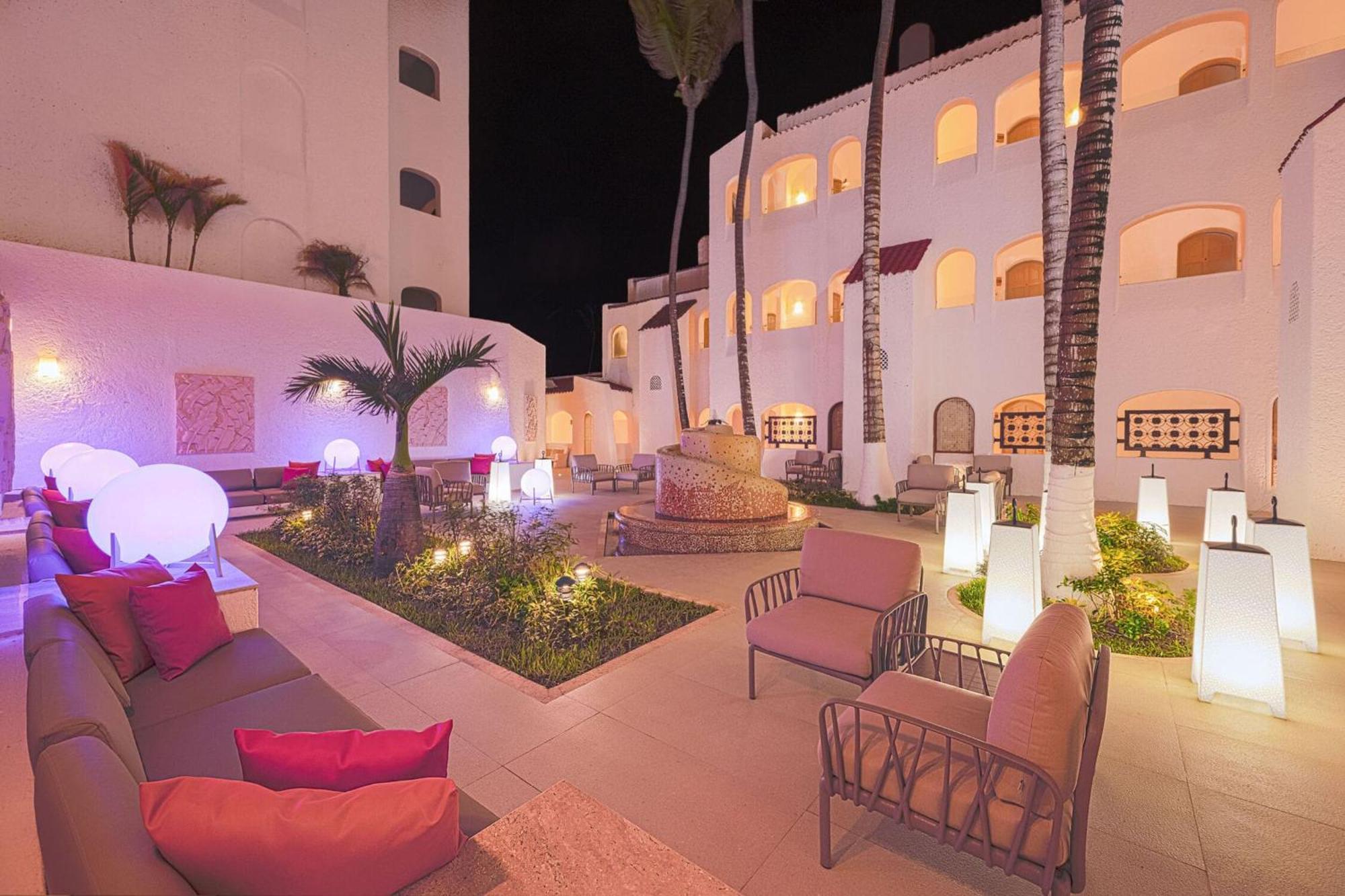 Gr Solaris Caribe Hotel Cancún Exterior foto