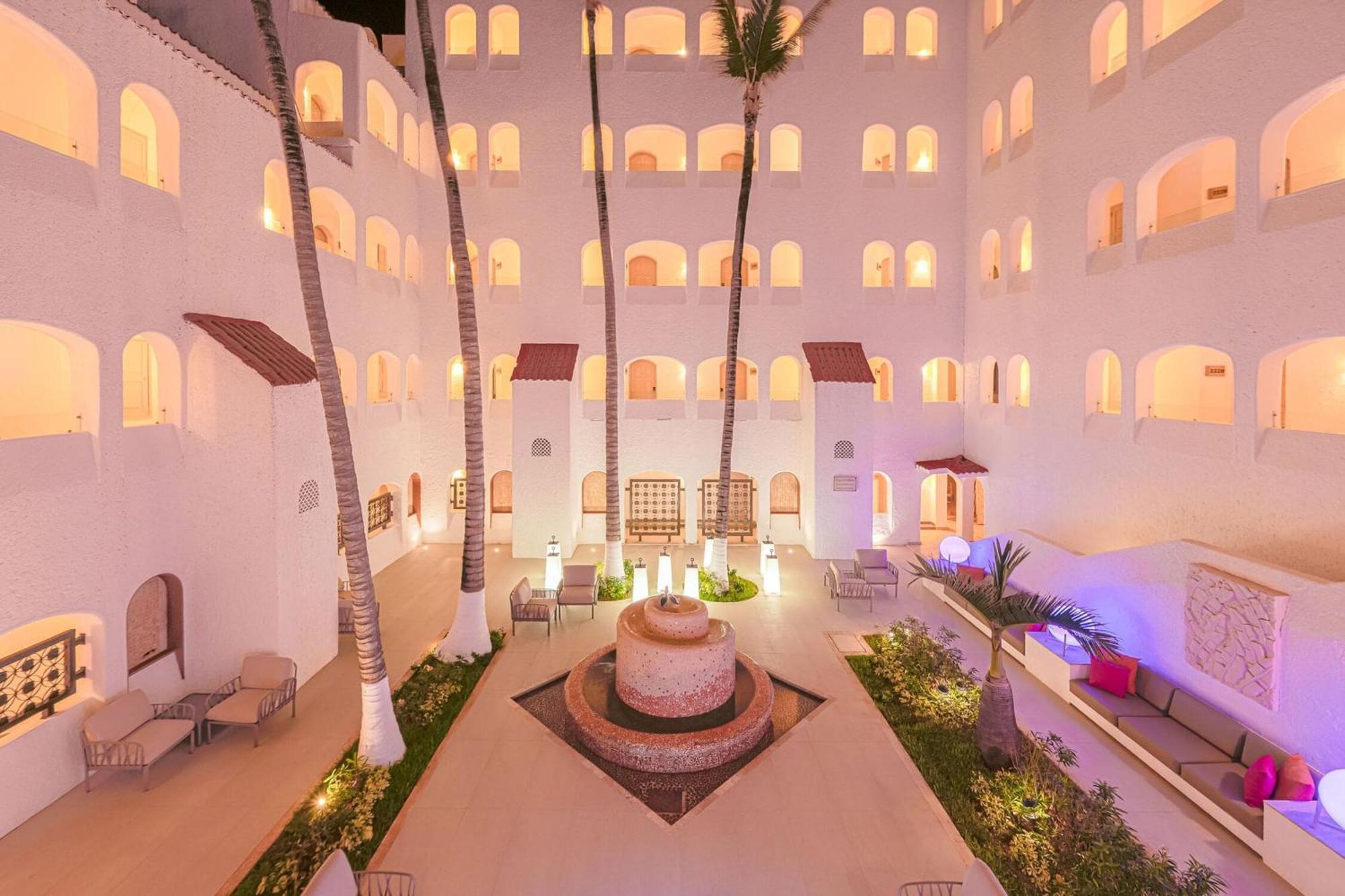 Gr Solaris Caribe Hotel Cancún Exterior foto